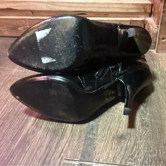 🔥 Burberry Black Patent Leather Quilted Ankle Boots Size 38.5 – Made in Italy 🔥 - Picture 10 of 10